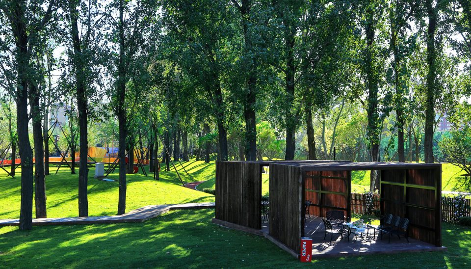 Beijing Daxing Longxi CIFI No.6 Courtyard Community Park China by DDON