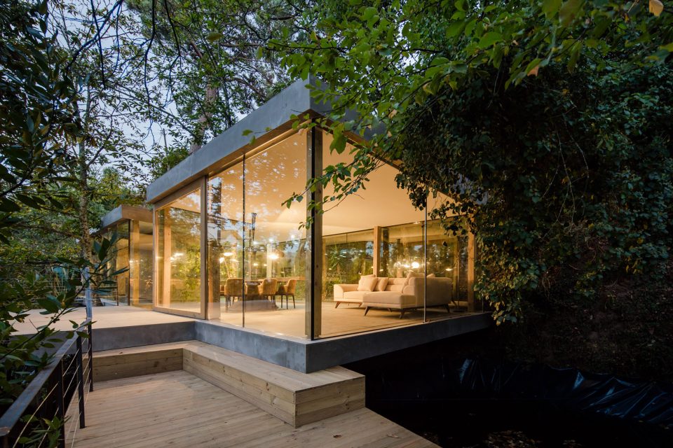 Cloaked House by 3r Ernesto Pereira