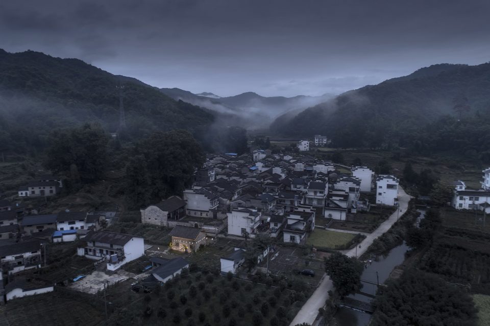 house qimen black tea house in taoyuan village shanli anhui province china by su architects