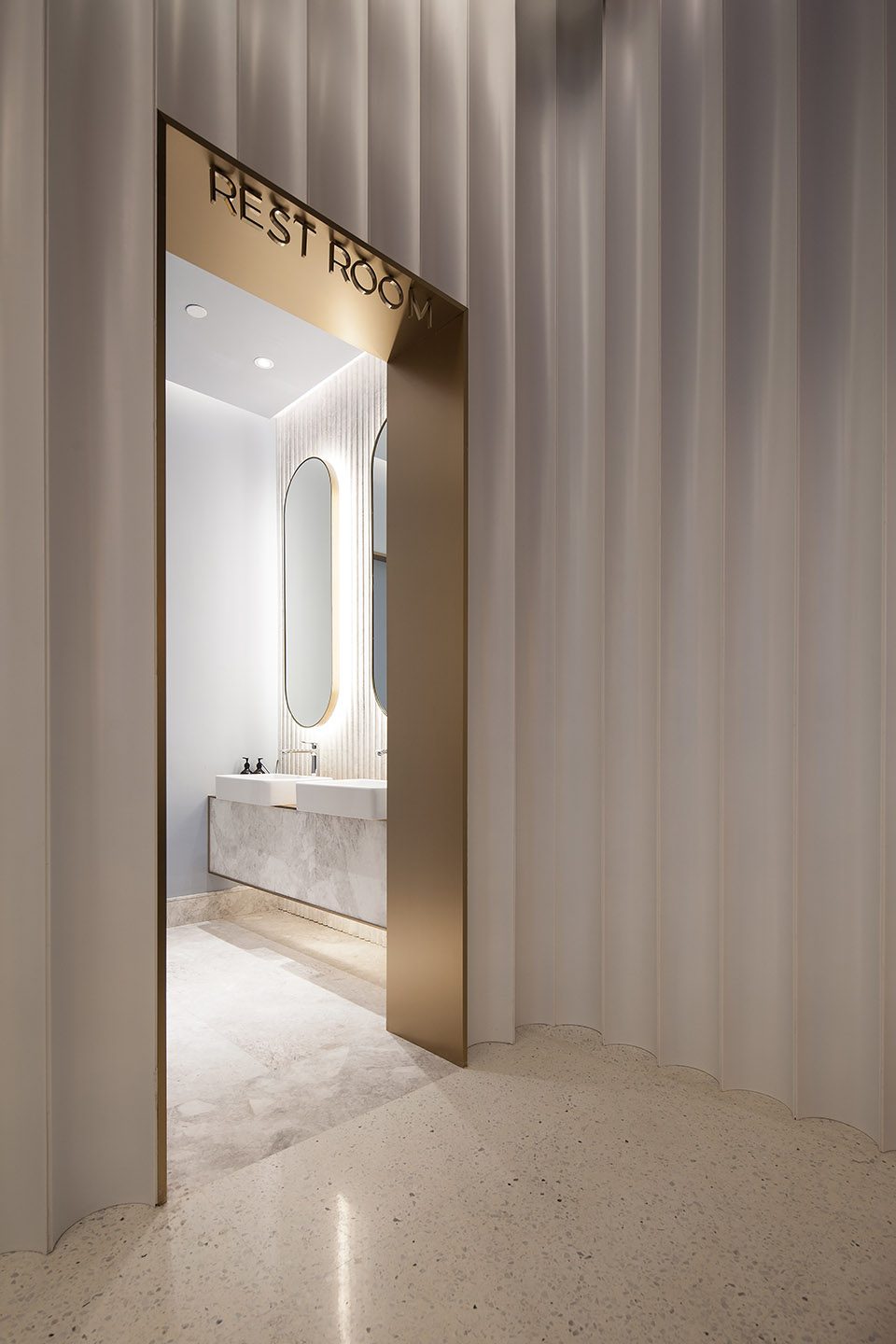 Natural elements and luxurious touches combine at Shenzhen’s Gaga Chef by Coordination Asia