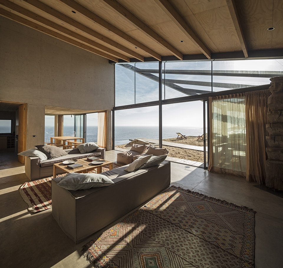 Beach House by Schmidt Architects and Partners