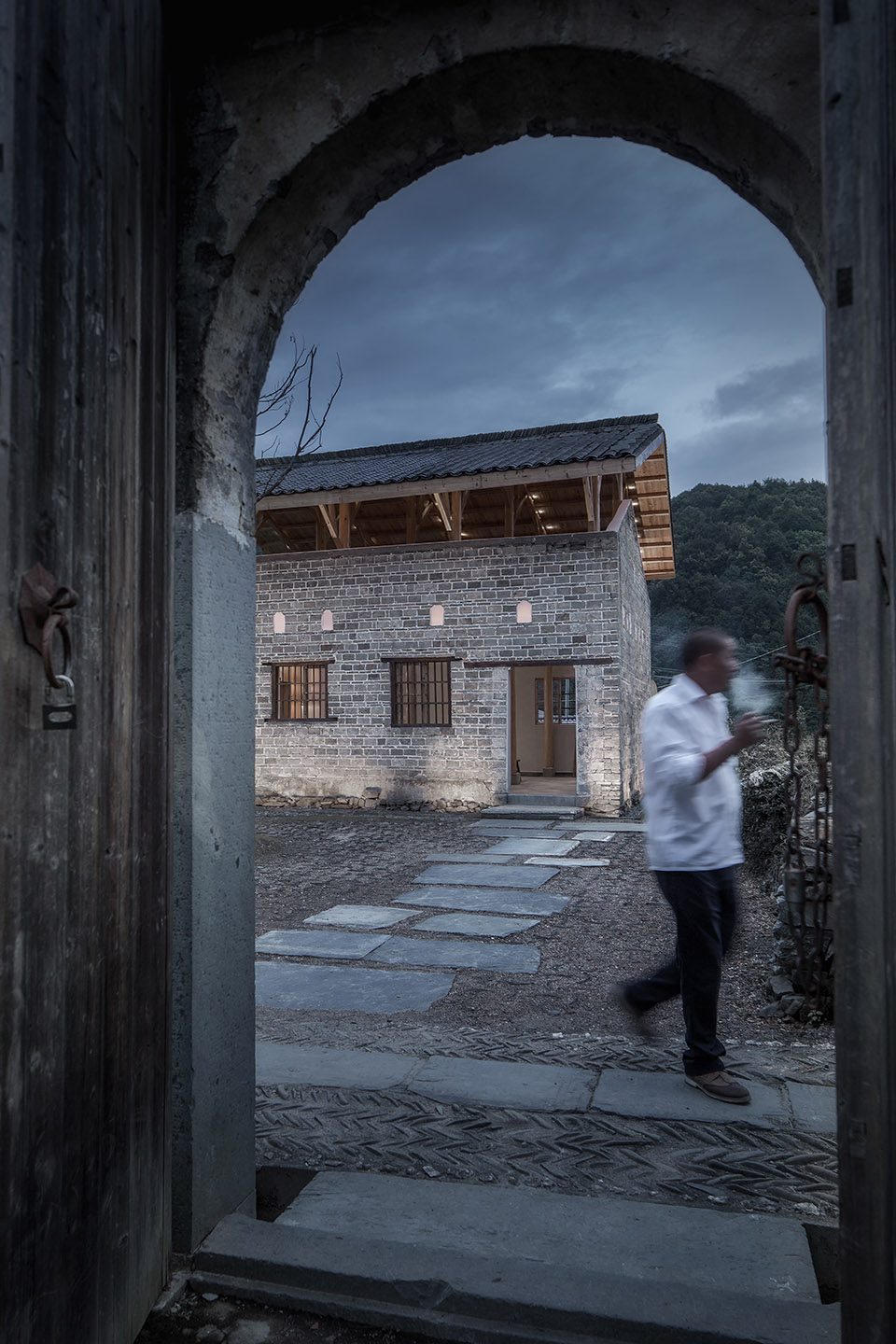 house qimen black tea house in taoyuan village shanli anhui province china by su architects