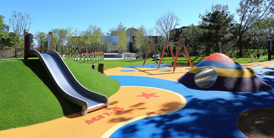 Beijing Daxing Longxi CIFI No.6 Courtyard Community Park China by DDON