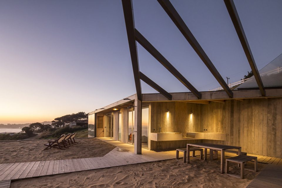 Beach House by Schmidt Architects and Partners