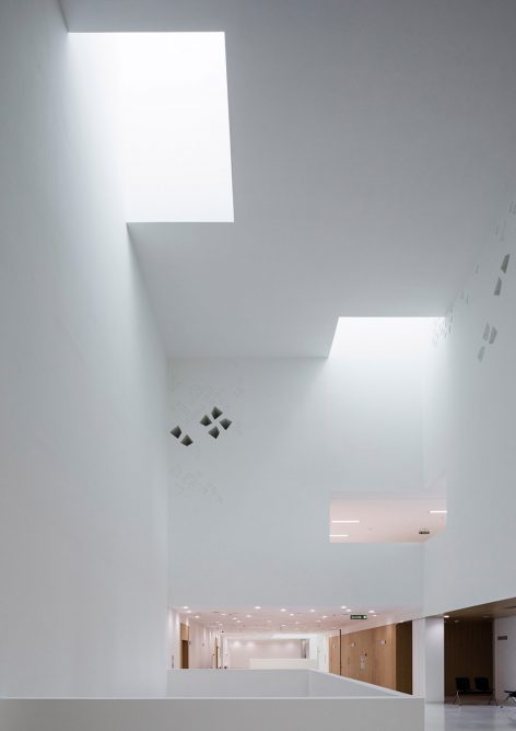 palace of justice in cordoba by mecanoo architecten ayesa