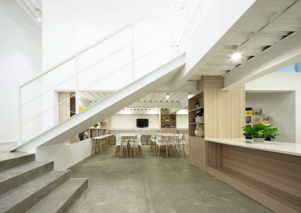 Big Fish Begonia film studio by hyperSity architects
