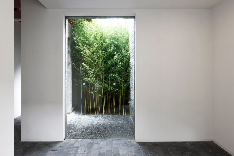 Xiezuo Hutong Capsule Hotel in Beijing by B.L.U.E. Architecture Studio