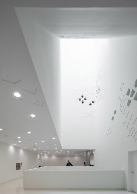 palace of justice in cordoba by mecanoo architecten ayesa
