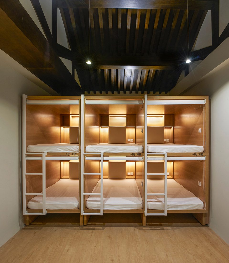 Xiezuo Hutong Capsule Hotel in Beijing by B.L.U.E. Architecture Studio