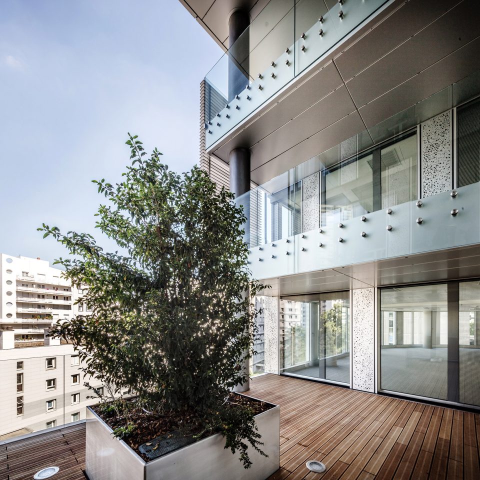 of sogeprom headquarters by ateliers 234