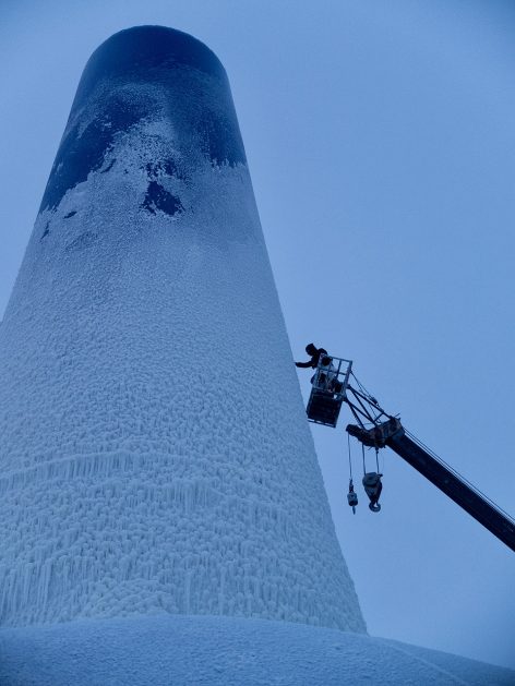Sino Dutch Team Realized 31 Meter High Ice Tower