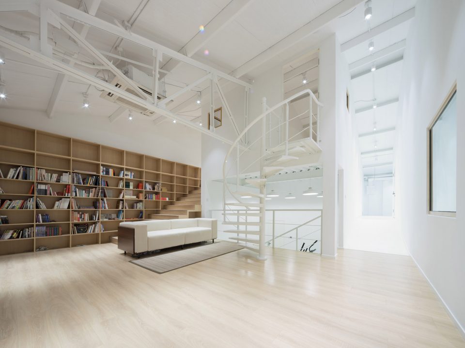 Big Fish Begonia film studio by hyperSity architects