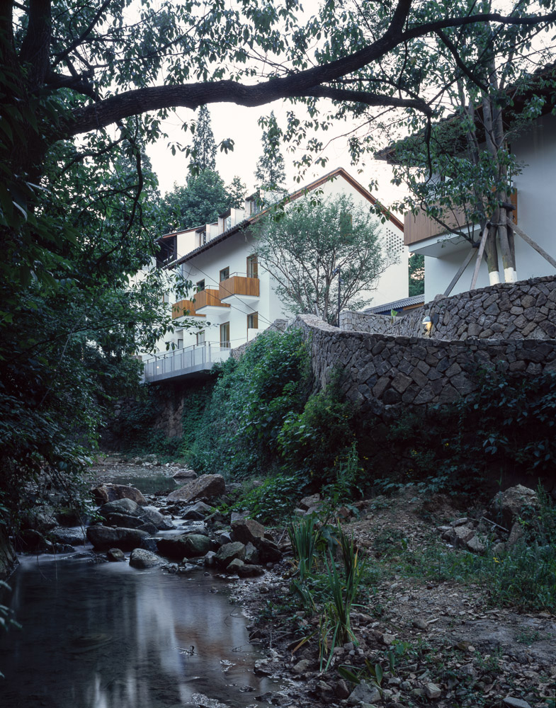 东南侧外景 the Lost Villa Boutique Hotel Naturalbuild