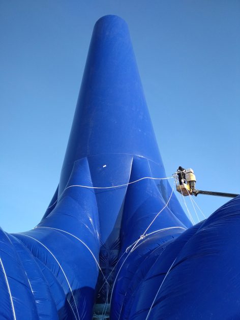 Sino Dutch Team Realized 31 Meter High Ice Tower