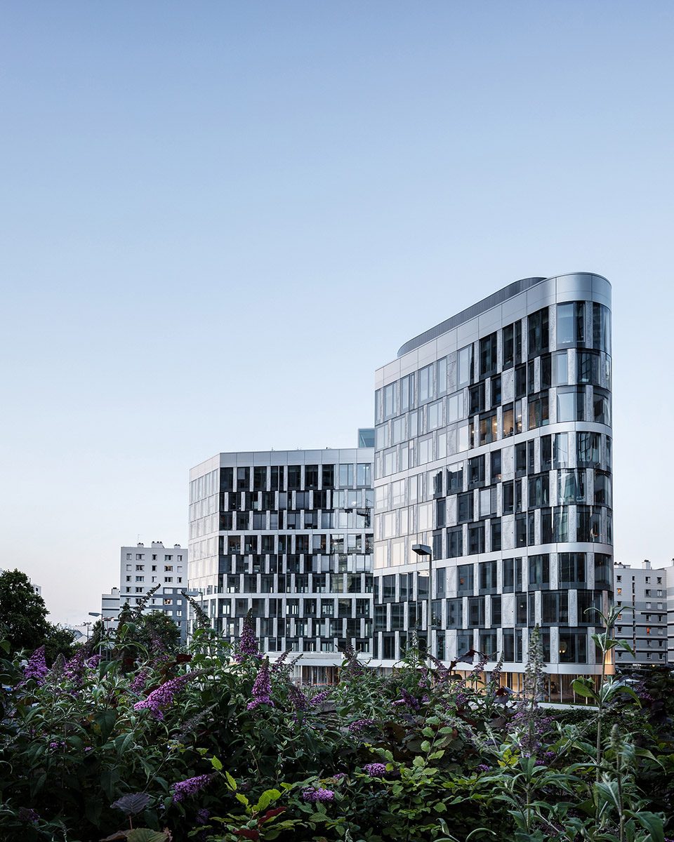 of sogeprom headquarters by ateliers 234