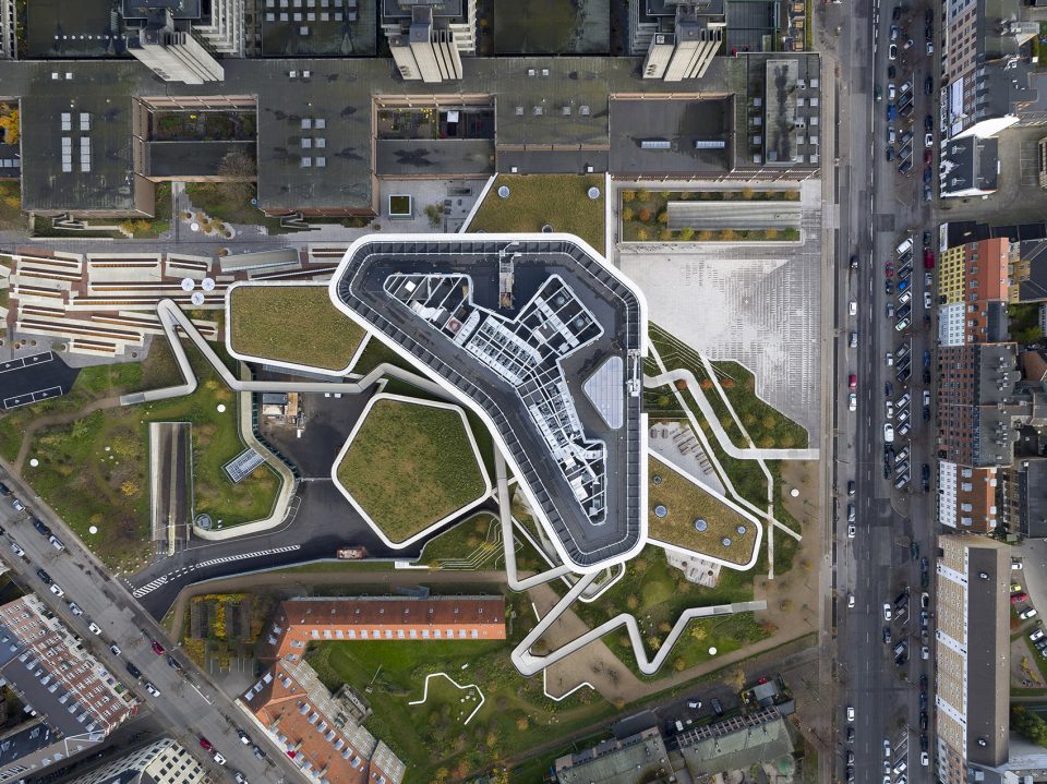 maersk tower extension of the panum complex at the university of copenhagen by c f moller architects