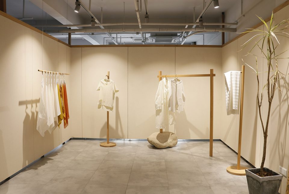 exhibition12 textile library slowstudio architects