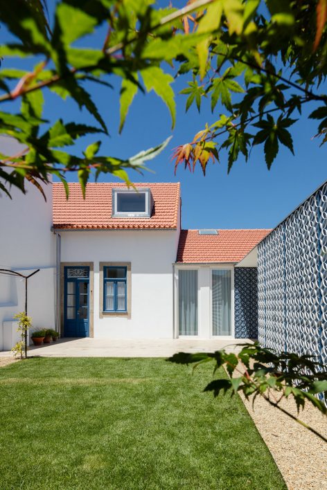 House in Ovar by Nelson Resende Arquitecto