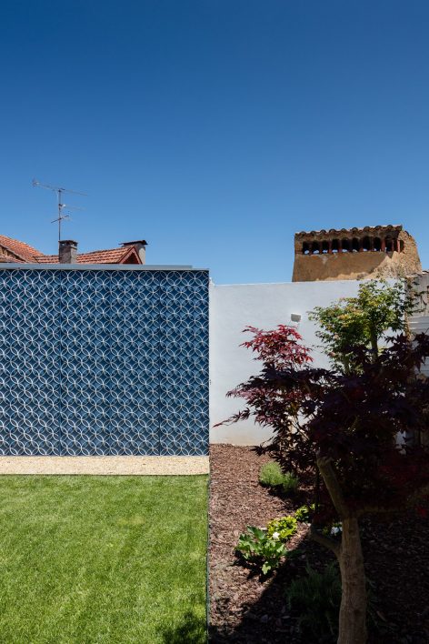 House in Ovar by Nelson Resende Arquitecto
