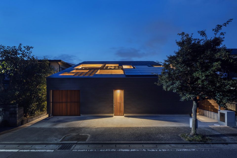 Shade Court House Shinsuke Fujii Architects