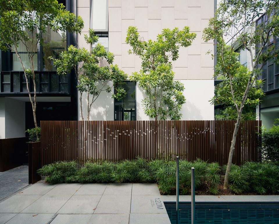 fence Asimont locus associates
