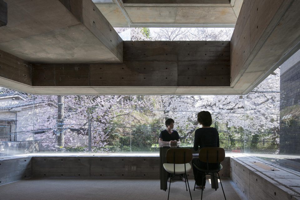 window1 oriel window house shinsuke fujii architects