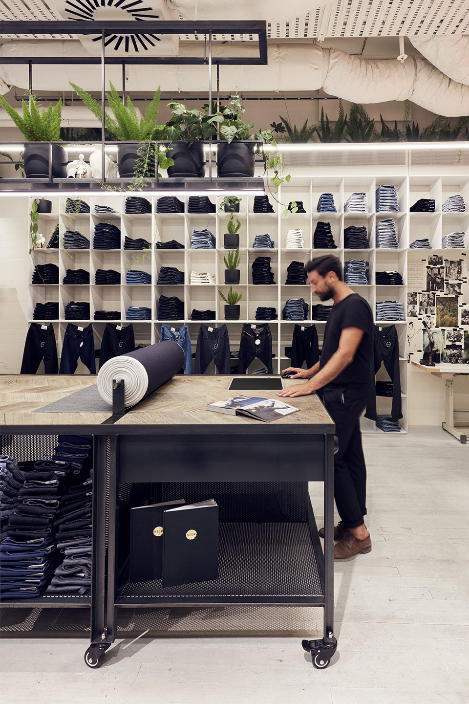 operating table2 Neuw Denim Flagship Breathe Architecture