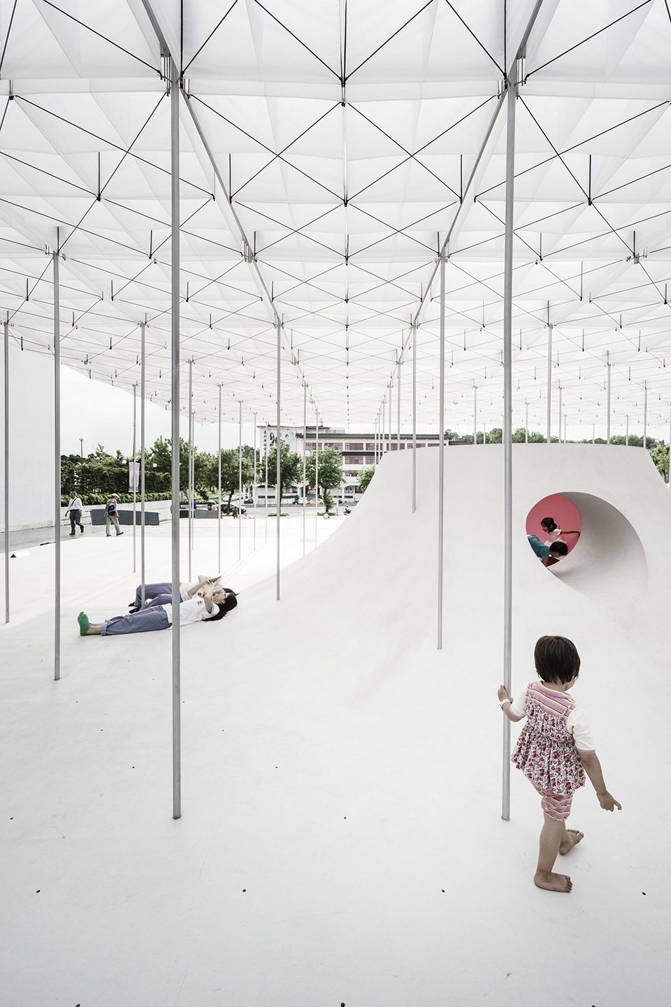 Floating by Shen Ting Tseng Architects
