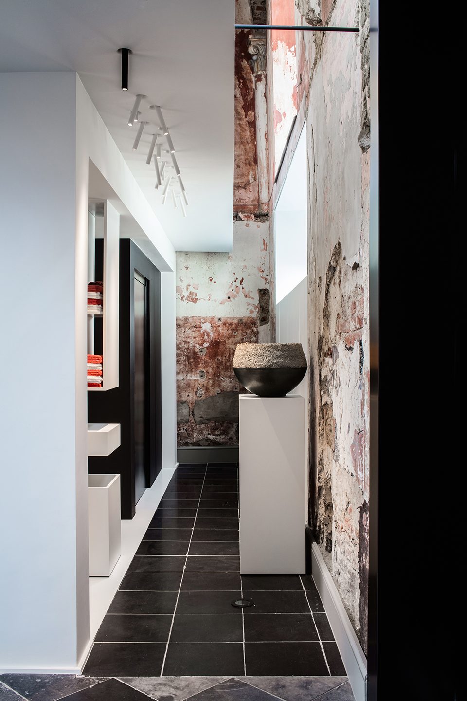 The Waterdog by Klaarchitectuur