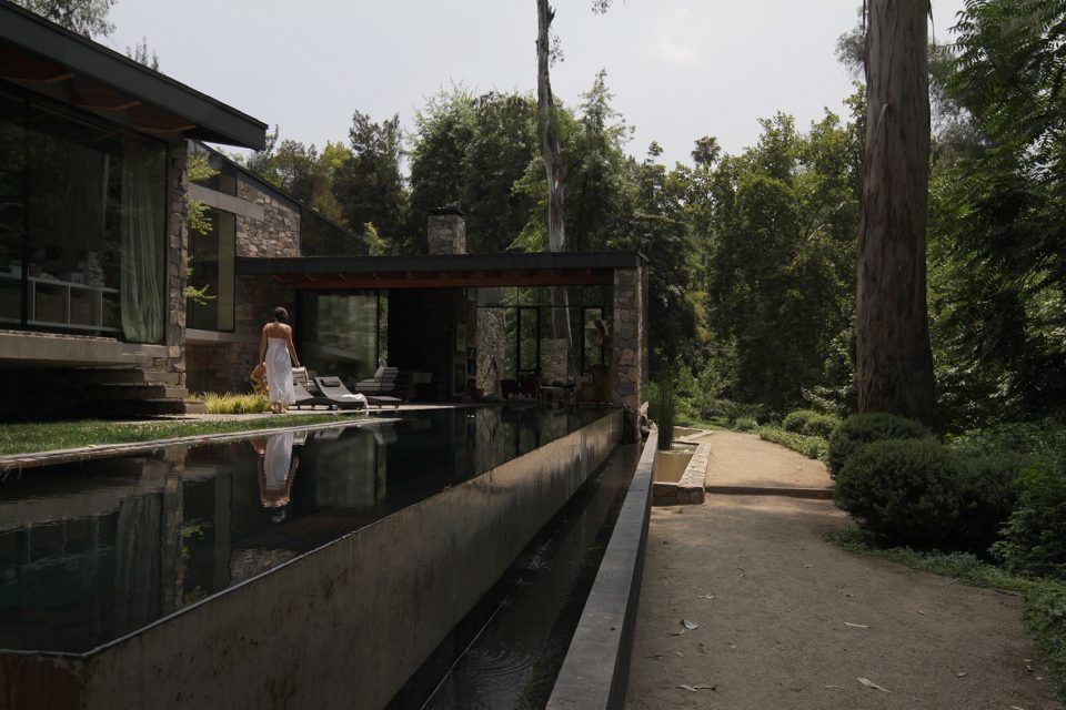 House in Lo Curro by Schmidt Arquitectos Asociados