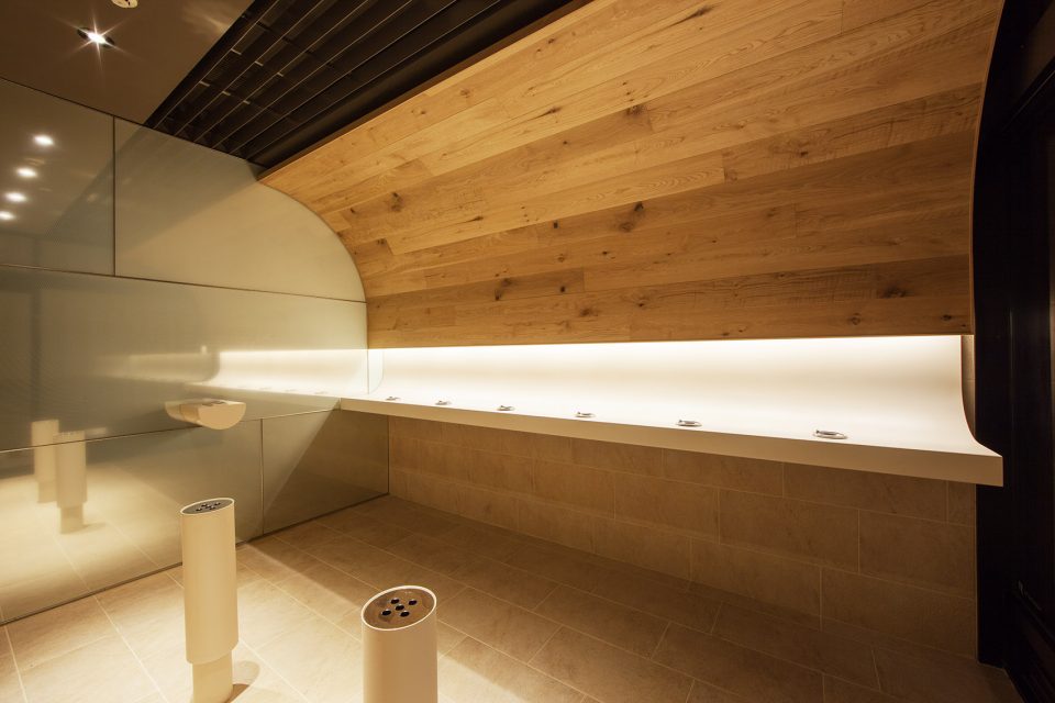 smoking room GRAND TREE MUSASHIKOSUGI 1st floor by Hiroyuki Ogawa Architects