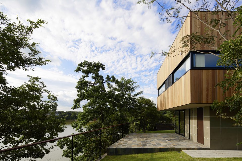 Panorama House by CAPD