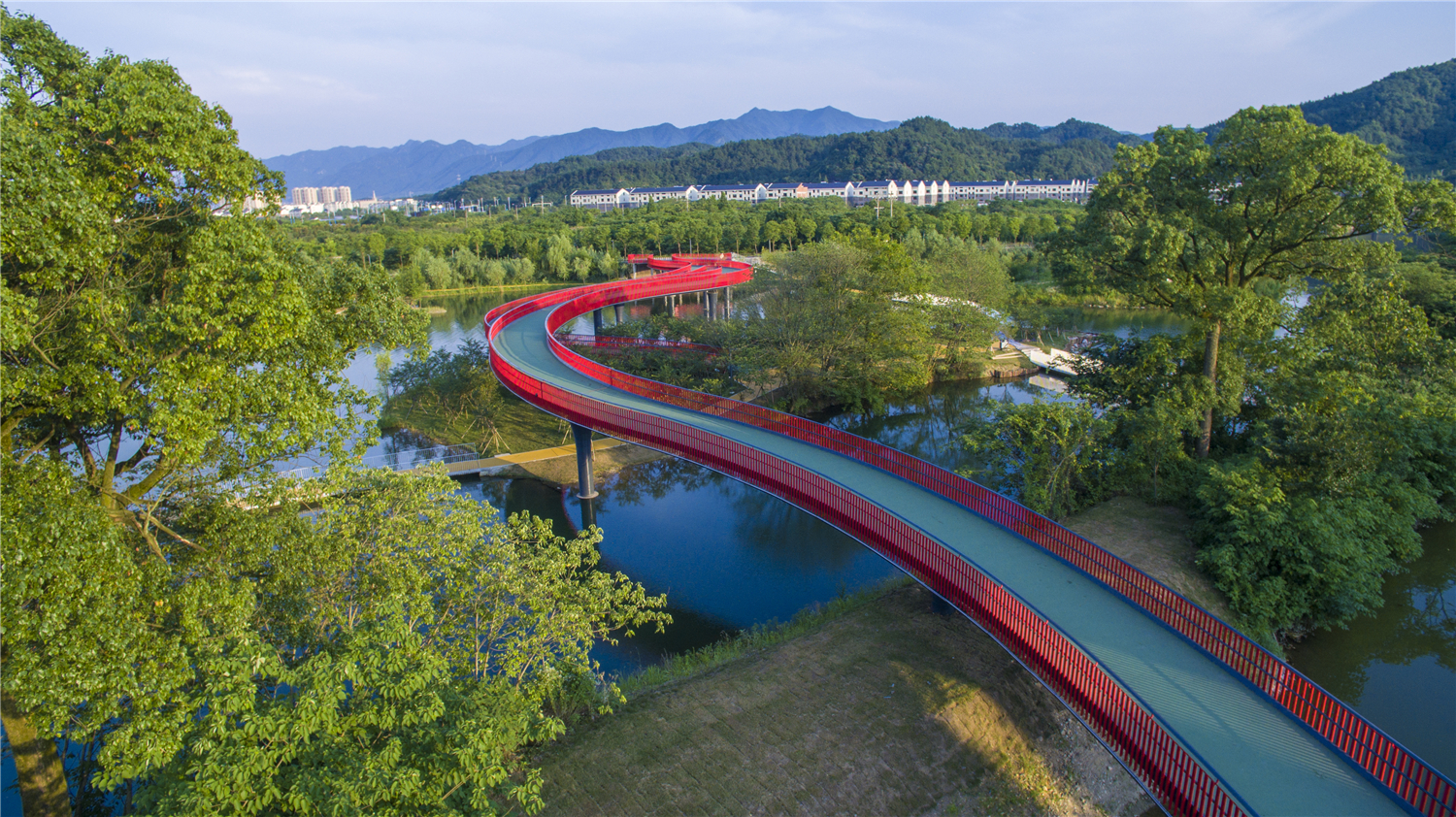 puyangjiang river corridor by turenscape