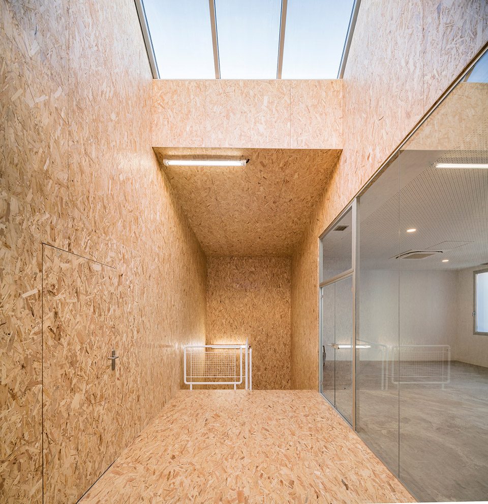 Box in the Box by Arenas Basabe Palacios arquitectos