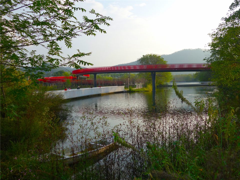 Puyangjiang River Corridor by Turenscape