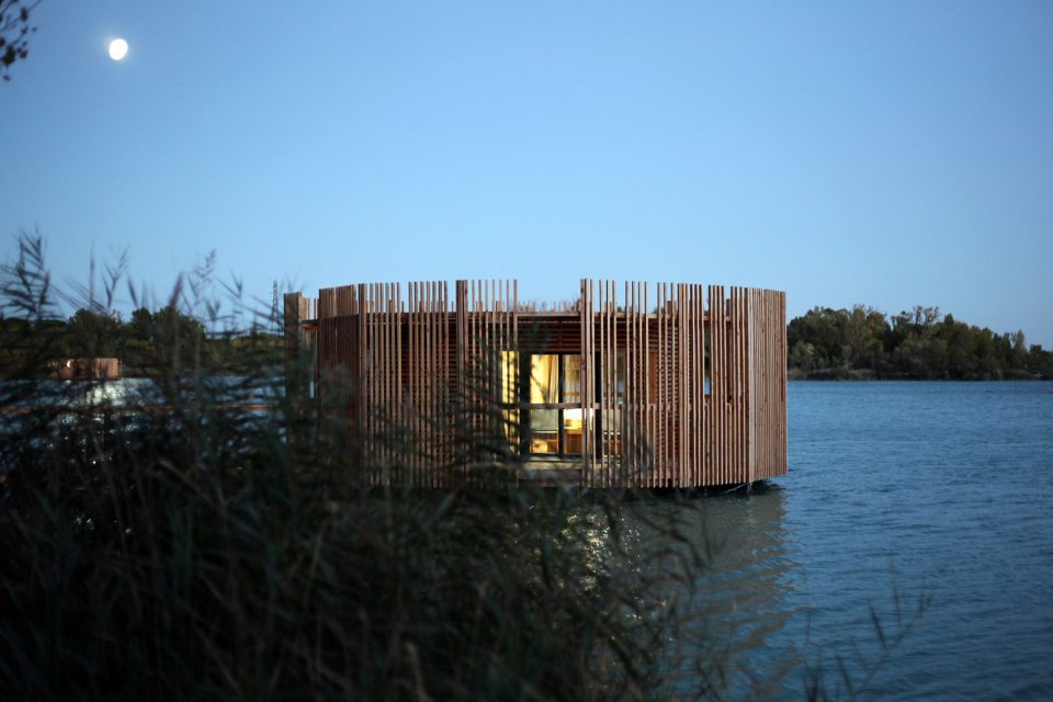 Grands Cepages eco lodges by Atelier LAVIT