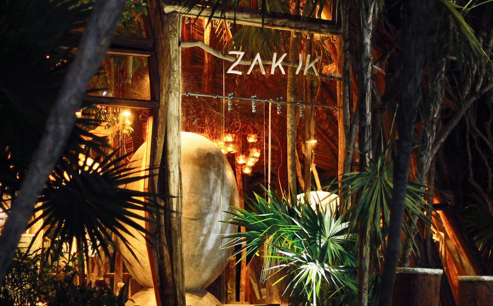 new futuristic boutique ZAK IK