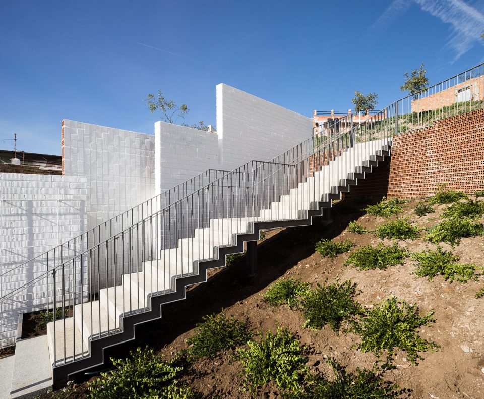 compas de las animas y del nazareno by waterscales arquitectos