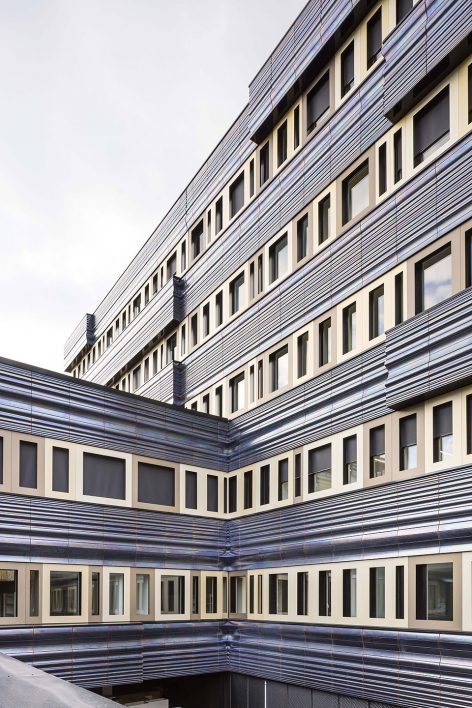 CRBC Centre de Recherche Bio clinique by PERIPHERIQUES Architectes