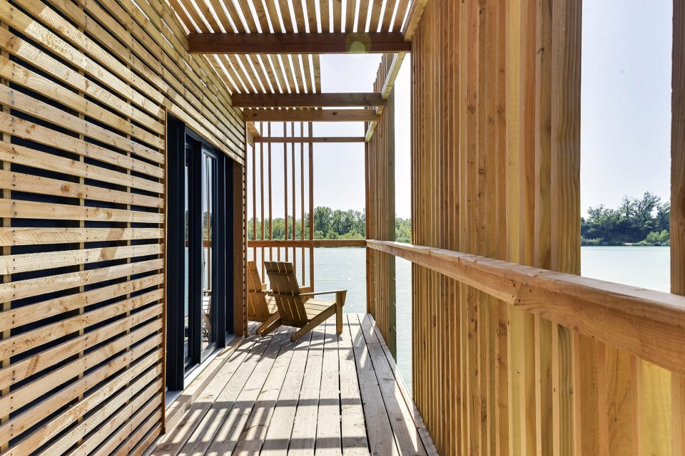 Grands Cepages eco lodges by Atelier LAVIT