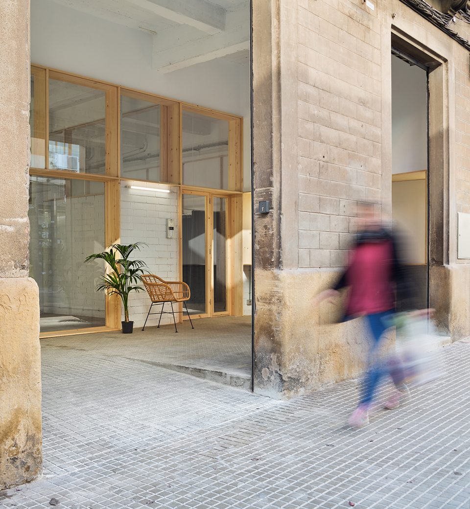 Therapeutic Center in Terrassa by estudi08014