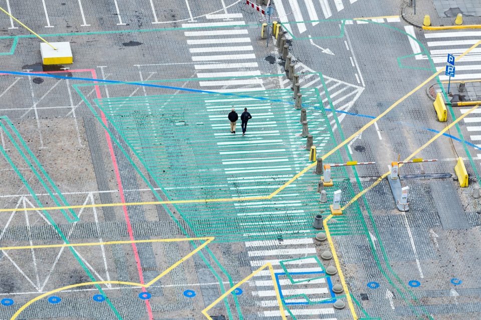 Installation on the Parade Square in Warsaw by BudCud