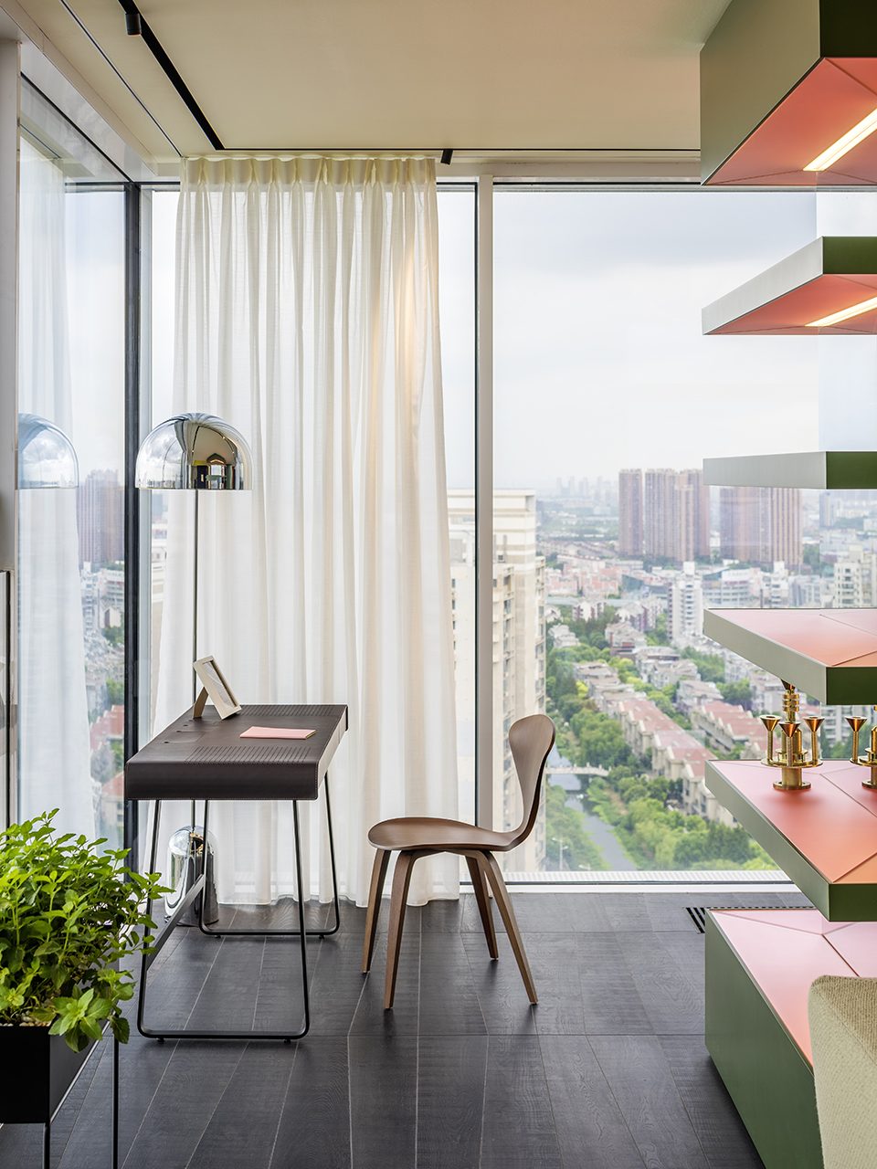 Show apartment Chromatic Spaces by Ippolito Fleitz Group