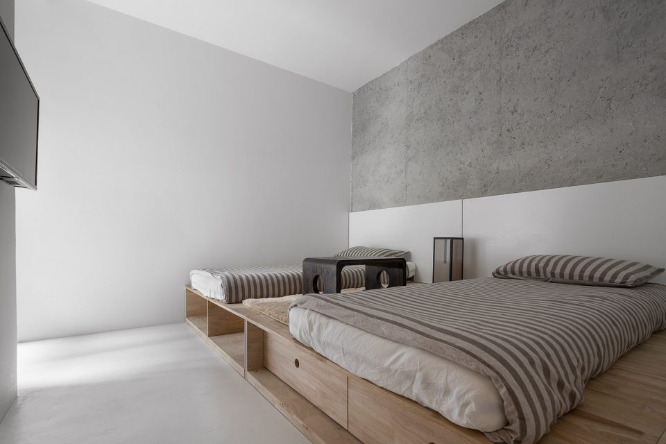 Shuanggang Road Apartment Renovation China by Xue Jin