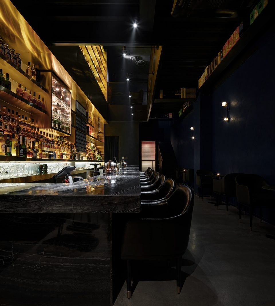 WOOD Cocktail Whisky Bar China by YUDESIGNS