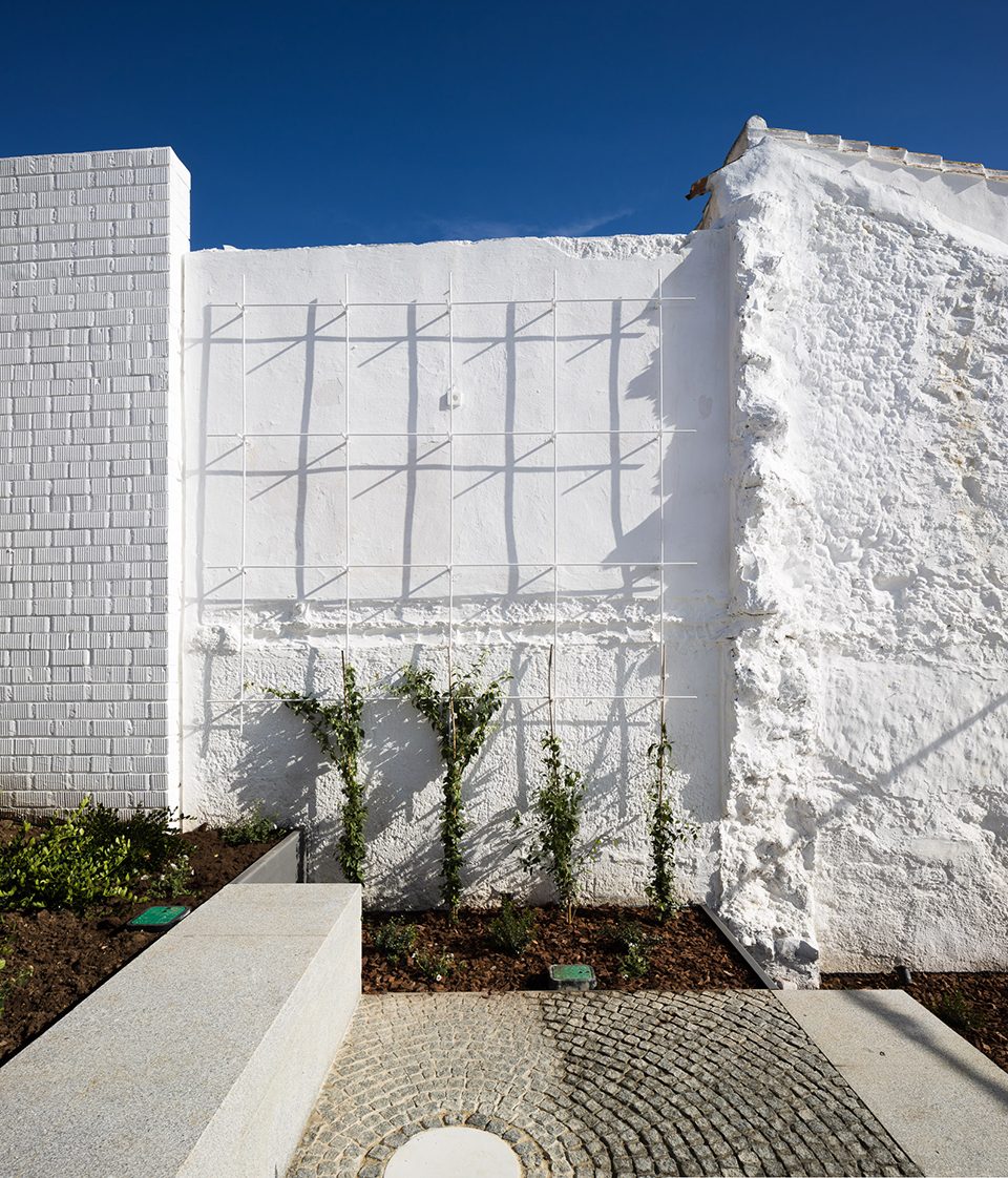 compas de las animas y del nazareno by waterscales arquitectos