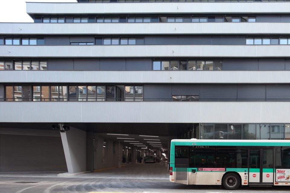Dwellings and RATP bus center in Paris XIV by ECDM
