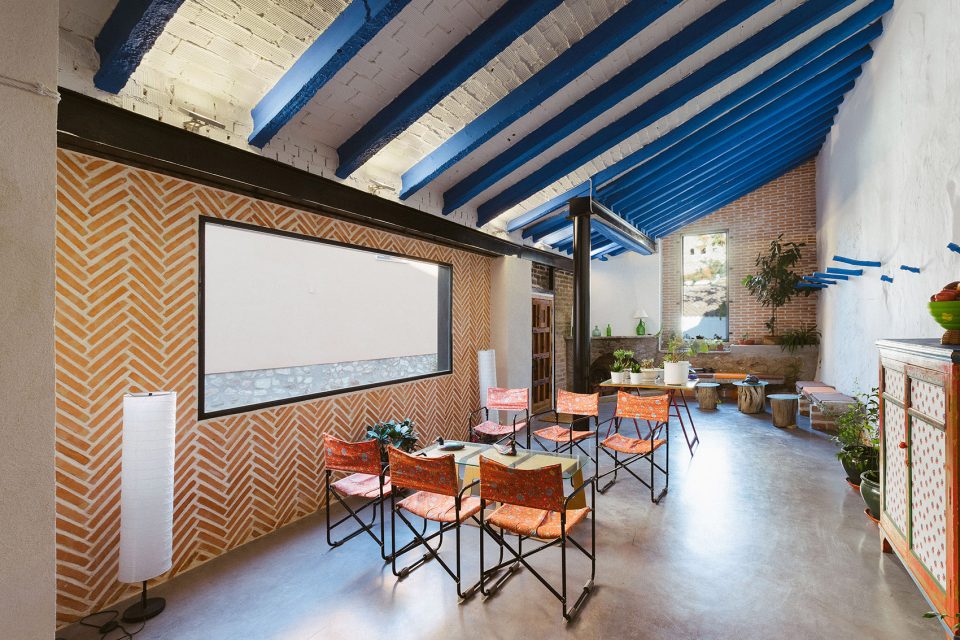 Former Haystack Refurbishment by OOIIO Architecture
