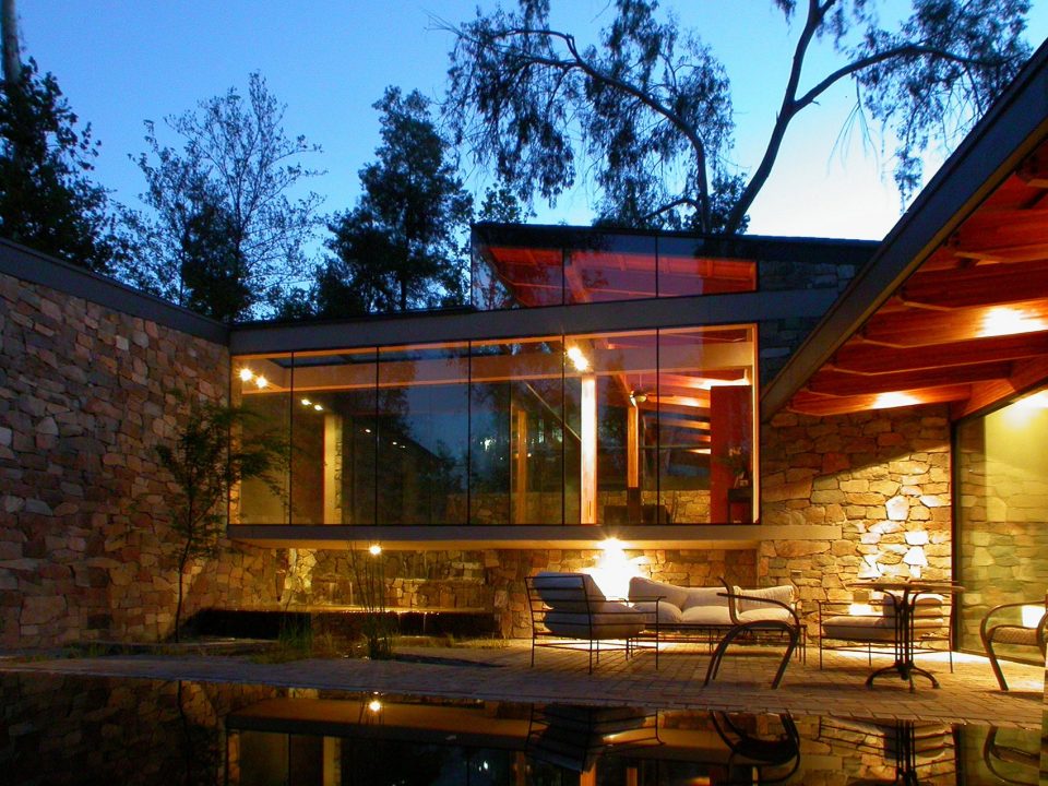 House in Lo Curro by Schmidt Arquitectos Asociados
