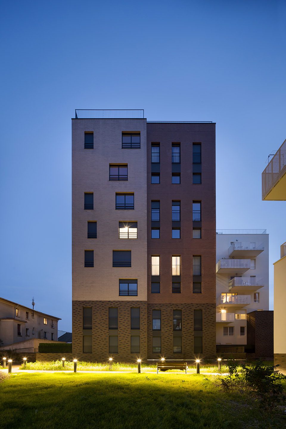 104 Social Housing and Home Ownership in Ivry sur Seine by Engasser associates agency